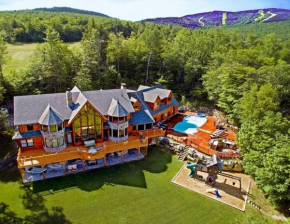 The Glen House -9 Bdrm Estate Sleep 26 Movie Theater,Pool,Golf,Ski